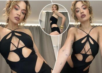 Rita Ora vë në pah linjat përmes fustani provokues