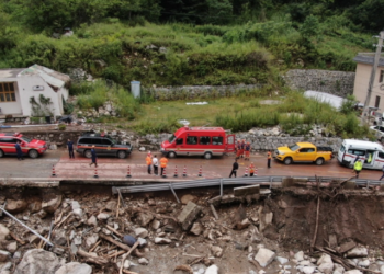 Rrëshqitjet e dheut në Kinë, rëndohet bilanci vdekjeve