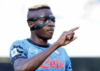 Arabia ‘kërcënon’, Napoli kërkon zëvendësuesit e Osimhen e Zielinski