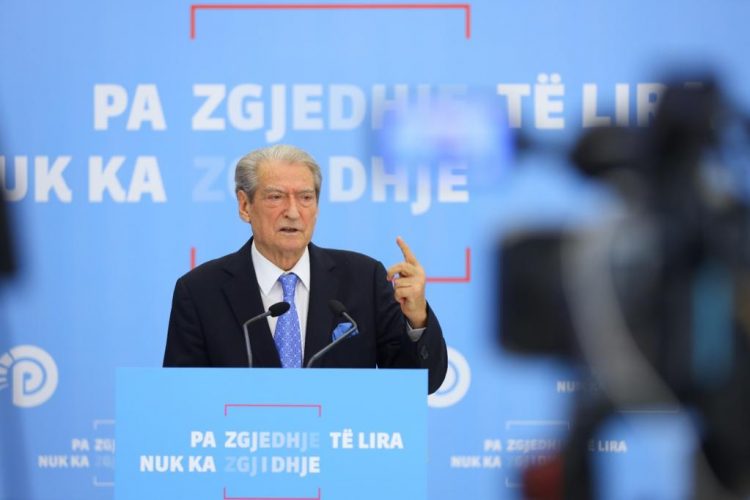 Berisha: Ja kush po e kërcënon me jetë Ahmetajn dhe familjen e tij