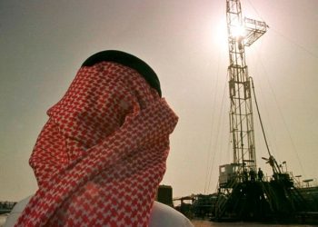Arabia Saudite pakëson prodhimin e naftës me qëllim rritjen e çmimit