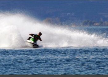 U përplas me “Jet Ski” në plazhin e Llamanit, ndërron jetë 16-vjeçari