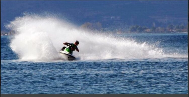 U përplas me “Jet Ski” në plazhin e Llamanit, ndërron jetë 16-vjeçari