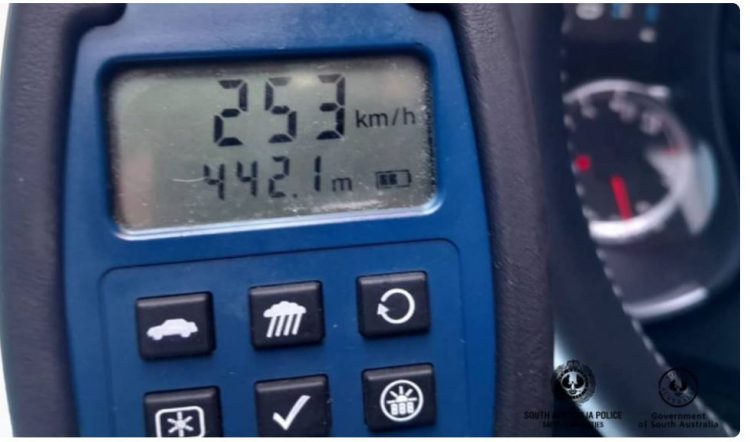 Me 253 km/ orë në autostradë, dënohet 17 muaj burg