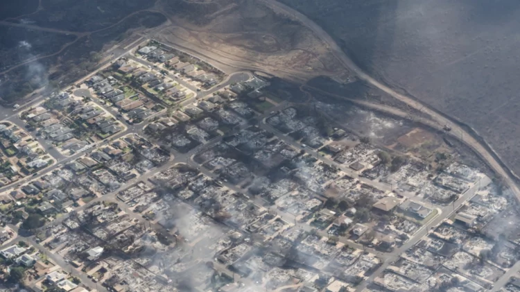 “Ferri” i zjarrtë në Hawaii! 36 të vdekur, qyteti i Laheina bëhet hi