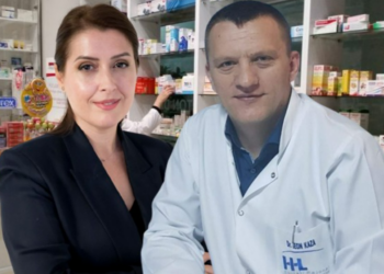 Ogerta Manastirliu i jep 1.3 MLD Lekë pa garë Skënder Lufit