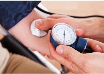 Si ta ulni tensionin e gjakut përmes rregullimit të frymëmarrjes