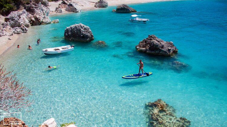 Detaje nga plagosja e adoleshentëve në Himarë