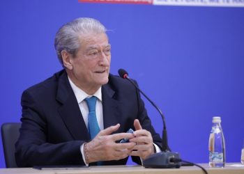 Berisha: Rama e Veliaj fshehën pronarët e vërtetë të inceneratorëve