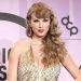 Taylor Swift “dorëlëshuar” me stafin, jep 55 milionë dollarë bonus