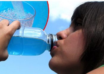 A rrezikon shëndetin uji i tepërt?