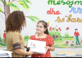 Nis shpërndarja e librave në shkolla, kategoritë që i marrin falas