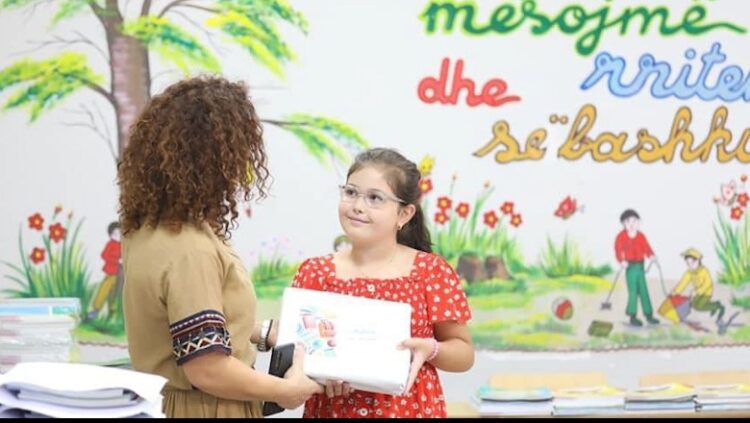 Nis shpërndarja e librave në shkolla, kategoritë që i marrin falas