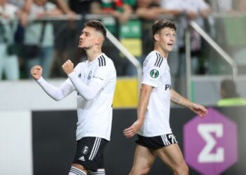 Ernest Muçi, dopietë në fitoren e Legias përballë Aston Vilës