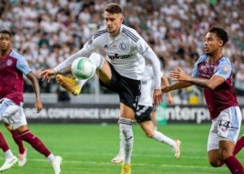 UEFA: Ernest Muçi, mbajeni mend këtë emër…