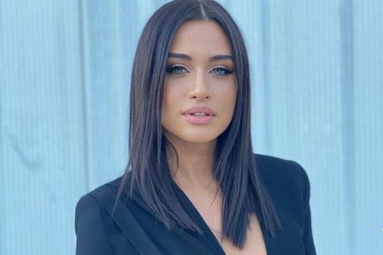 Pas shumë kohësh Dojna Mema rikthehet në ekran