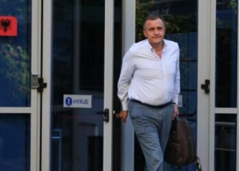 Udhëtimet e ish-ministrit Beqaj me biznesmenin e Sterilizimit