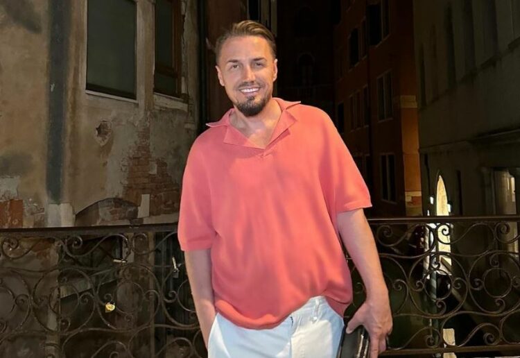 Blero takon vajzën e tij me partneren e re