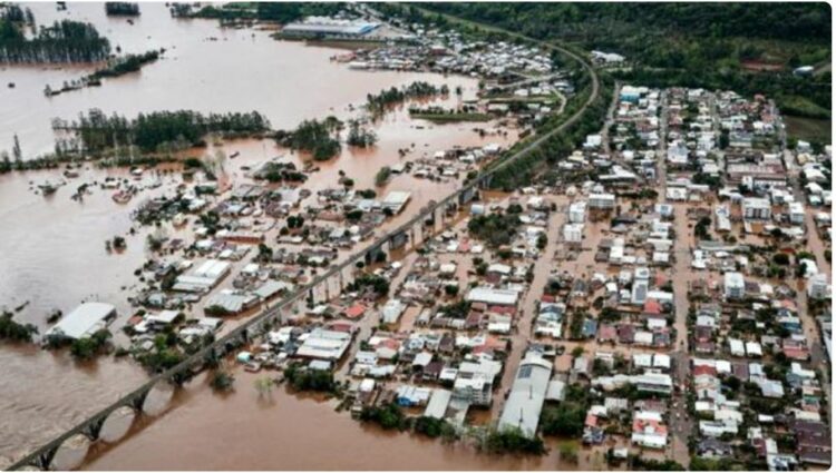 21 persona të vdekur nga stuhia