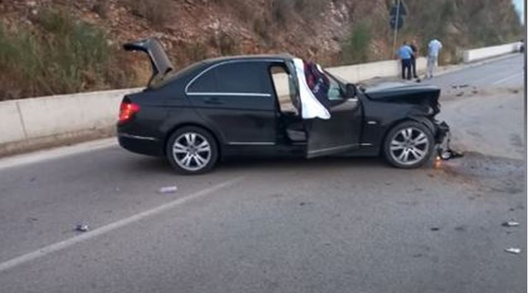 Aksident në Tiranë / Humb jetën 22-vjeçarja i ati në timon
