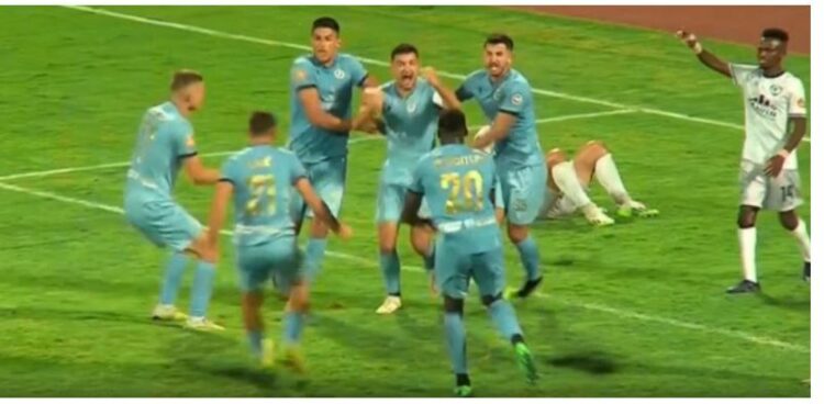 Dinamo City feston në “frymën e fundit”, e nderon një laçian