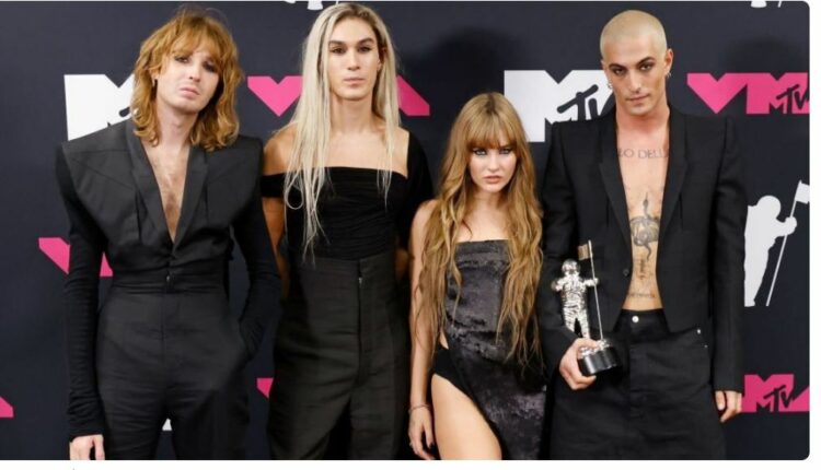 Me poza seksi? Maneskin tërhoqën vëmendje me dukjen e tyre