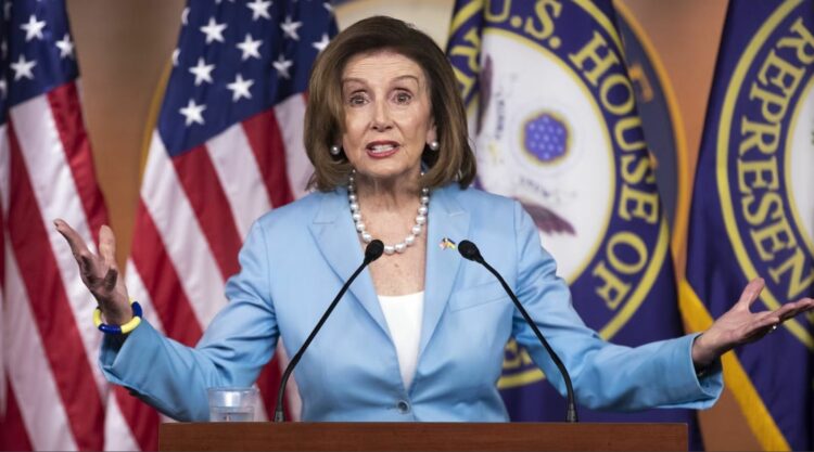 Nancy Pelosi do të garojë sërish në zgjedhjet e Kongresit