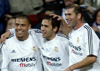 Legjenda merengue pranë stolit të Villarreal