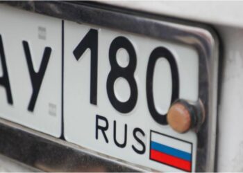 Polonia merr vendim për ndalimin e makinave me targa ruse