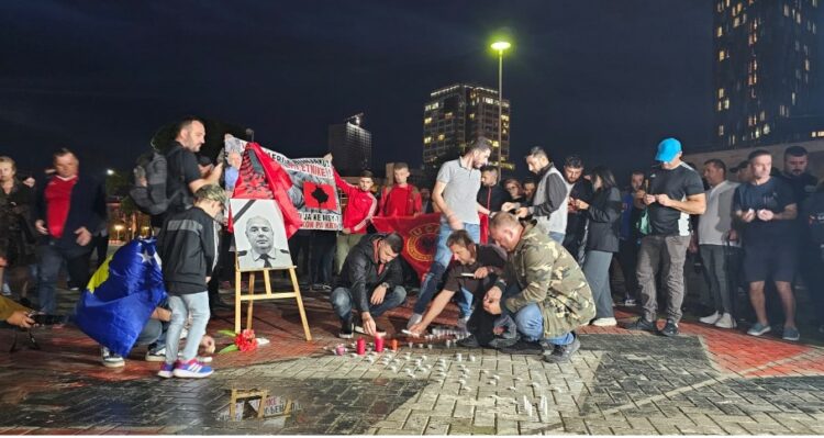 U vra nga terroristët serb, nderohet në Tiranë dëshmori Bunjaku