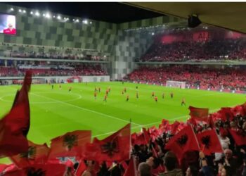 Shqipëri-Poloni, blindohet “Air Albania”, policia ‘zbret’ në terren