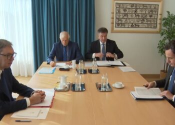 Vuçiç flet pas takimit me Kurtin: Bisedimet përfunduan pa sukses