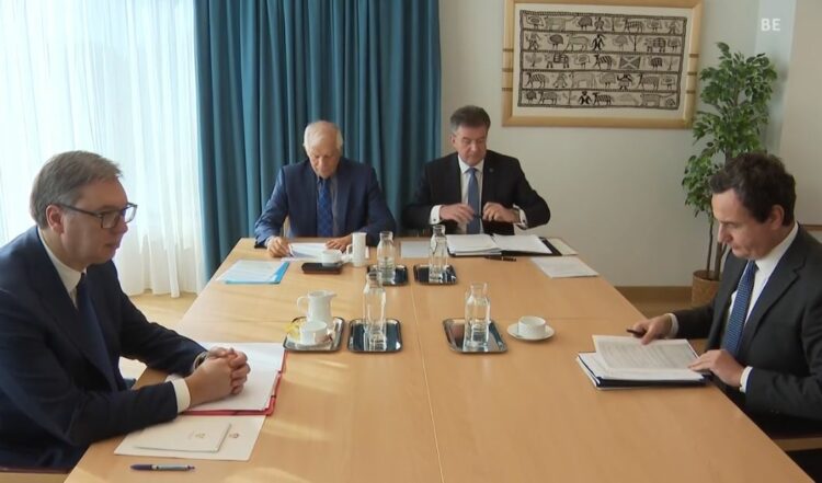 Vuçiç flet pas takimit me Kurtin: Bisedimet përfunduan pa sukses