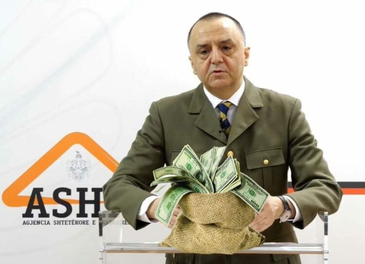 Kadastra, ja goli 1.5 milion EUR i Artan Lames para largimit