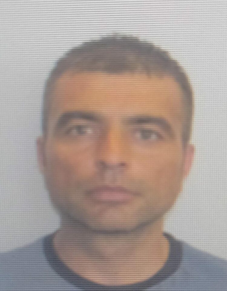 Publikohet FOTO/ Kush është personi që plagosi policin e Shqiponjave?