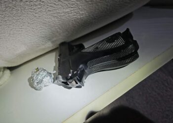 Plagosi policin me dy plumba, arrestohet 42-vjeçari