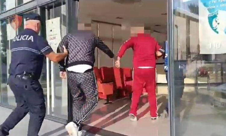 Plagosën 28 -vjeçarin në Malësi të madhe, arrestohen babë e bir