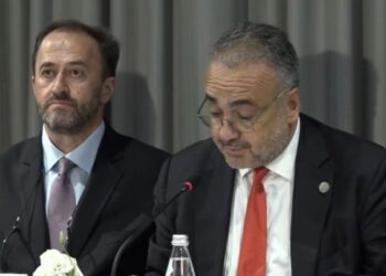 “Beleri të marrë detyrën”/ Avokatët grekë: Iu privua e drejta…