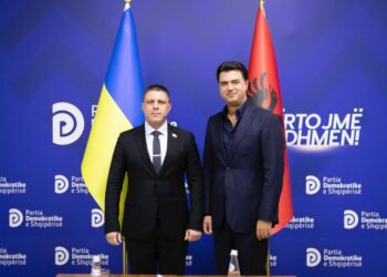 Pas Ramës edhe Basha paralajmëron Putin: Do paguash…