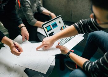 Korporata e Investimeve e mbylli vitin me humbje, bordit i dha 20 mln lekë honorare