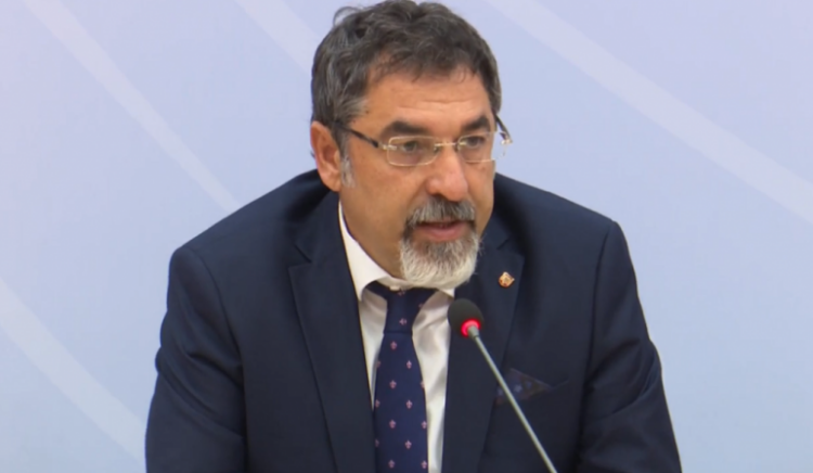 Nis seanca, Bledi Çuçi prezantohet si kreu i grupit parlamentar të PS