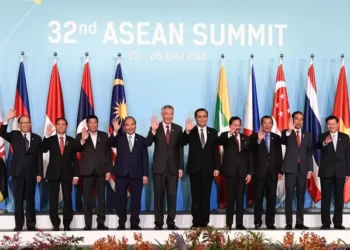 21 shtete heqin zyrtarisht dorë nga dollari amerikan