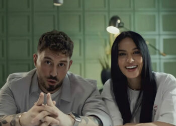 “Jam fans i tij”, Donaldi zbulon këngëtarin në filmin “5 herë jo”