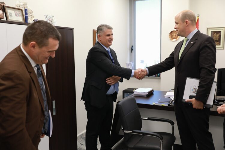 Dosje në dysheme, Wisner takon Dumanin. Çfarë pritet (FOTO)