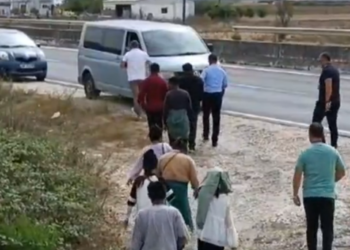 Ndalohen 8 klandestinë sirianë në një banesë të braktisur në Lushnjë