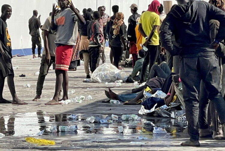 Kaos në brigjet e Lampeduzës, 7 mijë zbarkime emigrantësh në 24 orë