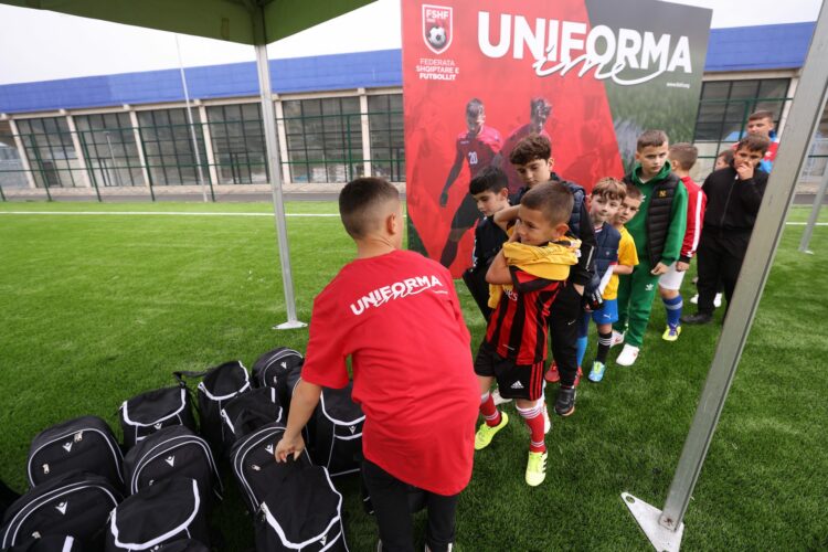 Projekti “Uniforma Ime” vjen me risi dhe rritjen e numrit të fëmijëve në futboll