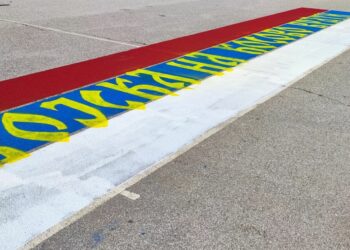 Grafiti “Kur ushtria të kthehet në Kosovë” shfaqet në Mitrovicë