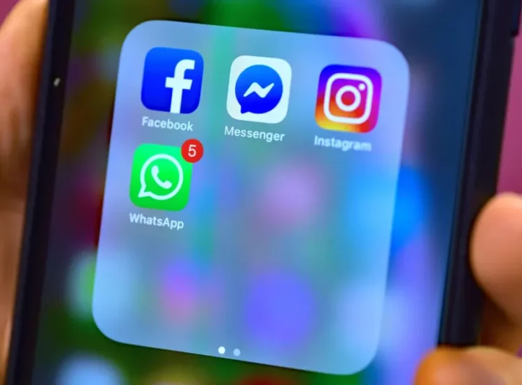 Investigimi/ Si shqiptarët shesin mbi 12 mijë paund pasaporta false në ‘Instagram‘