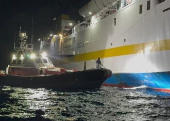 Merr flakë trageti afër Lampedusa, shpëtohen 175 persona